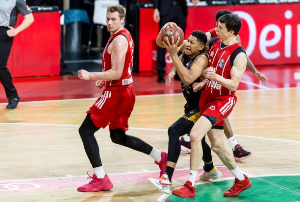 多家俱乐部 多家俱乐部