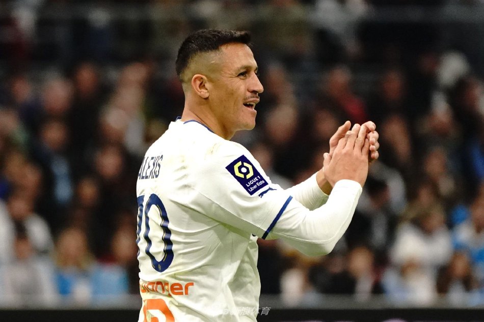 前场失误率 前场失误率